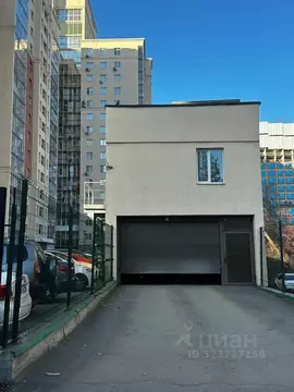 Гараж в Свердловская область, Екатеринбург ул. Белинского, 111 (13 м)