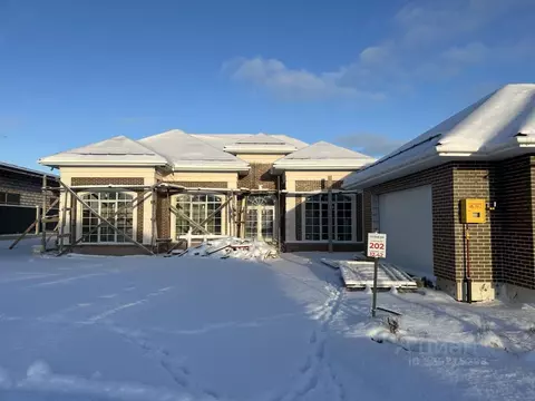 Коттедж в Санкт-Петербург, Санкт-Петербург, Петергоф ...