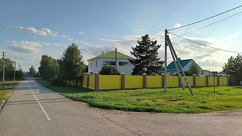 Дом в Самарская область, Кинельский район, Бобровка с/пос, с. Бобровка ...