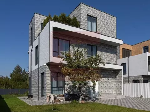 Дом в Калининградская область, Калининград Поселковая ул., 46 (255 м)