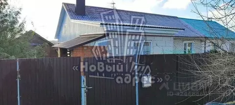 Дом в Воронежская область, Верхнехавский район, с. Углянец ул. ...