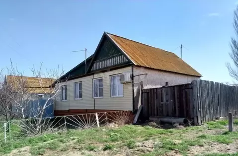 Дом в Астраханская область, Наримановский район, с. Туркменка ...