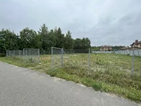 Участок в Московская область, Домодедово городской округ, д. ...