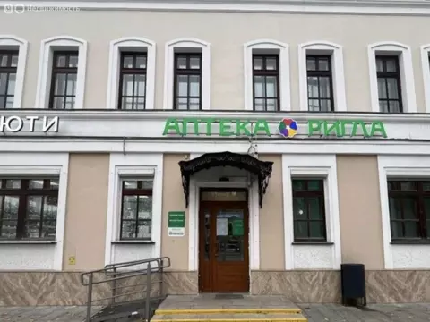 Торговая площадь (189 м)