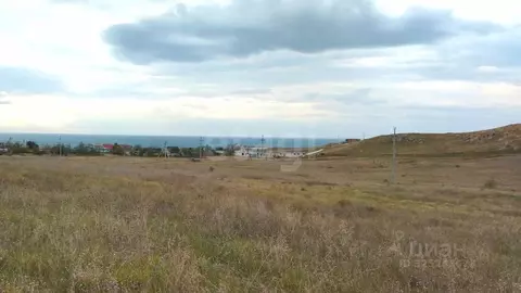 Участок в Крым, Ленинский район, Мысовское с/пос, с. Семеновка ул. ...