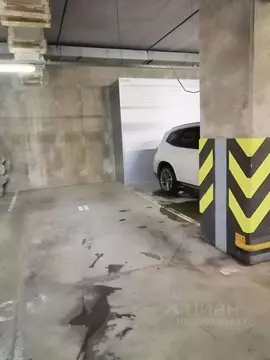 Гараж в Москва Береговой проезд, 5к2 (18 м)