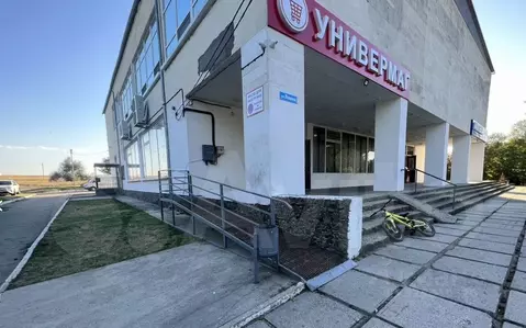 Торговая площадь в Крым, Белогорский район, с. Новожиловка ул. Ленина, ...