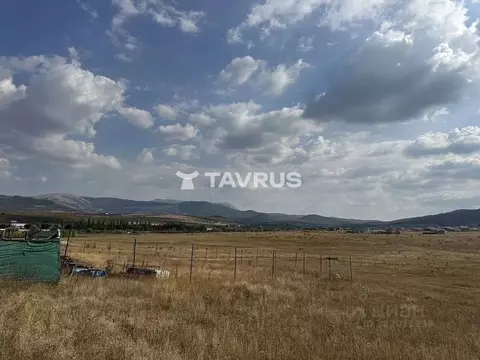 Участок в Крым, Симферопольский район, Добровское с/пос, с. Пионерское ...