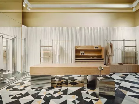 Помещение свободного назначения в Москва Неглинная ул., 14С1а (107 м)