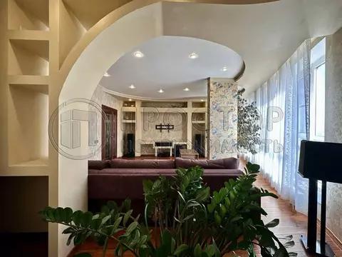 Продается 3-комнатная квартира