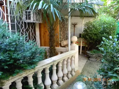 Дом в Крым, Ялта туп. Таврический, 3 (50 м)