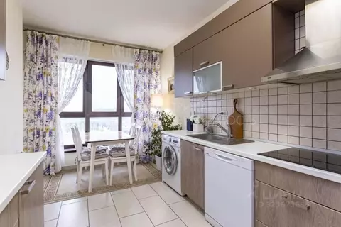 2-к кв. Тюменская область, Тюмень ул. Максима Горького, 68 (82.0 м)