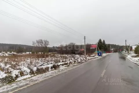 Участок в Тюменская область, Тюменский муниципальный округ, д. ...