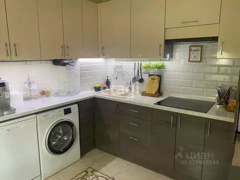 2-к кв. Саха (Якутия), Якутск ул. Жорницкого, 7/33 (60.5 м)