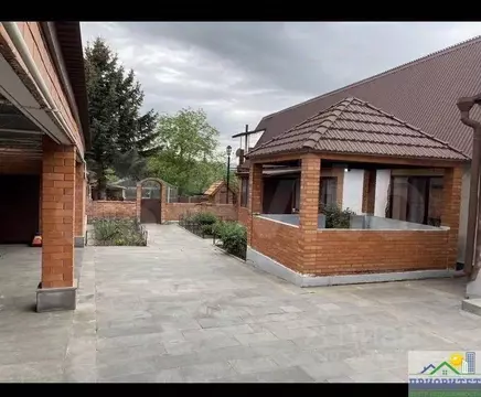 Дом в Ставропольский край, Кисловодск ул. Калинина (150 м)