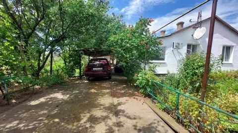 Дом в Крым, Черноморский район, с. Кировское ул. Чапаева, 12 (70 м)
