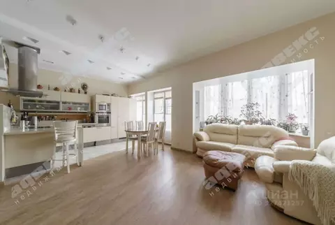 Таунхаус в Санкт-Петербург просп. Динамо, 23 (165 м)