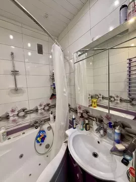 2-к кв. Московская область, Люберцы Октябрьский просп., 8к1 (70.0 м)