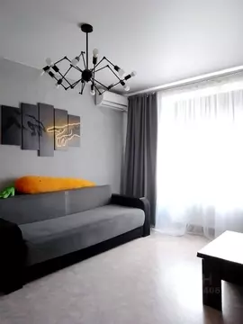 1-к кв. Волгоградская область, Волгоград ул. 70-летия Победы, 9 (30.1 ...