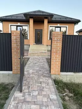 Дом в Ростовская область, Ростов-на-Дону Особенная ул. (85 м)