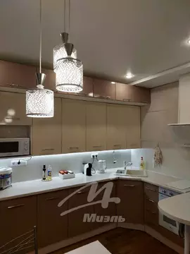 Продается 2-комнатная квартира