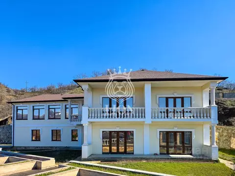 Дом в Крым, Алушта муниципальный округ, с. Малореченское ул. ...