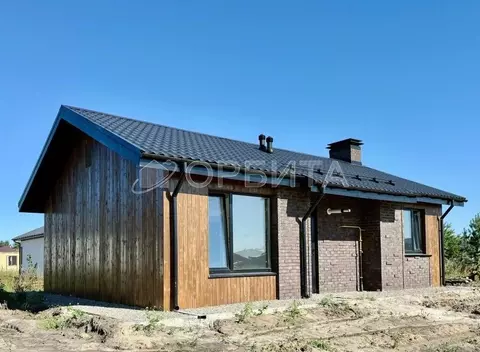 Дом в Тюменская область, Тюменский муниципальный округ, д. Зубарева ...