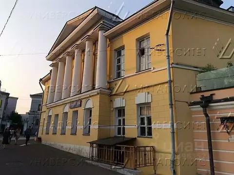 Торговая площадь в Москва Яузская ул., 1/15С1 (306 м)