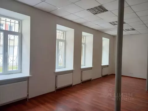 Помещение свободного назначения в Крым, Симферополь ул. ...