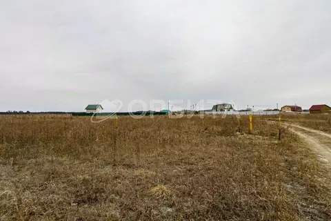 Участок в Тюменская область, Тюменский муниципальный округ, д. ...