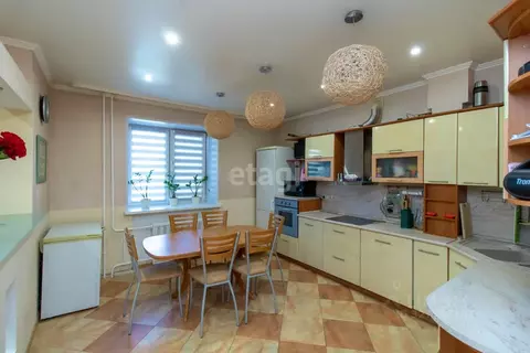 3-к кв. Тюменская область, Тюмень ул. Ветеранов Труда, 1/1 (75.8 м)