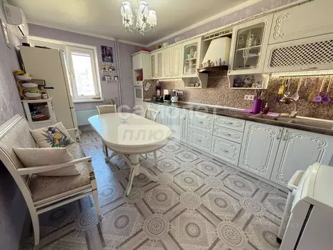 3-к кв. Краснодарский край, Новороссийск просп. Ленина, 52 (74.5 м)