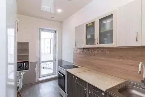 2-к кв. Тюменская область, Тюмень ул. Муравленко, 7 (55.0 м)