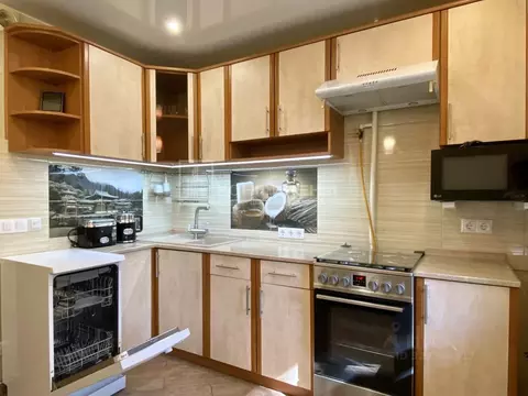 3-к кв. Владимирская область, Владимир Юбилейная ул., 10 (67.6 м)