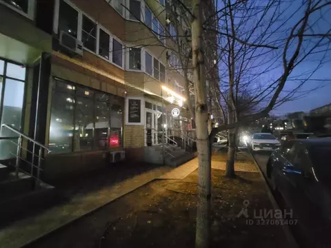 Помещение свободного назначения в Краснодарский край, Краснодар ул. ...