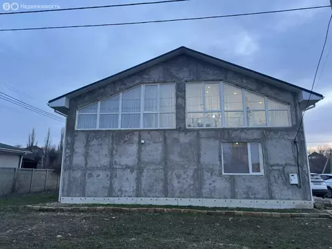 Дом в Добровское сельское поселение, село Заречное, Заречная улица, ...