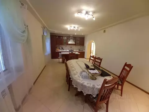 Дом в Волгоградская область, Волжский пос. Рабочий, Октябрьская ул., ...
