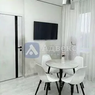 2-к кв. Тюменская область, Тюмень Комбинатская ул., 16к1 (58.9 м)