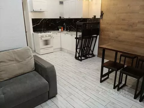 Дом в Волгоградская область, Волгоград ул. имени Менделеева, 158 (100 ...