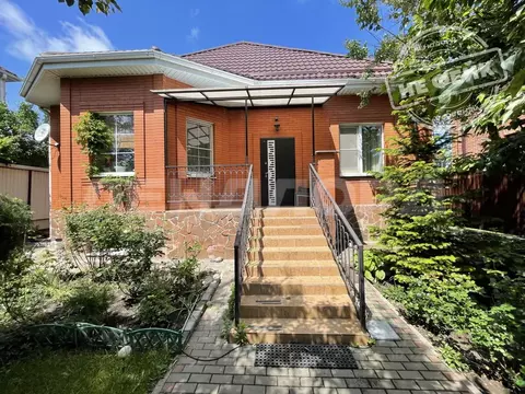 Дом в Ростовская область, Ростов-на-Дону ул. 2-я Юбилейная (290 м)