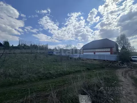 Участок в Саратовская область, с. Усть-Курдюм ул. Перспективная, 19 ...