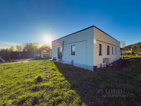 Дом в Ленинградская область, Выборгский район, Рощинское городское ...