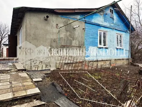 Дом в Курская область, Медвенский район, Гостомлянский сельсовет, с. ...