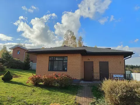 Дом в Ленинградская область, Всеволожский район, Бугровское городское ...