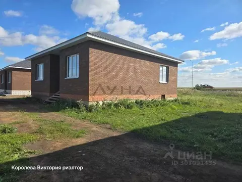 Дом в Татарстан, Тукаевский район, д. Азьмушкино, Подсолнухи мкр ул. ...