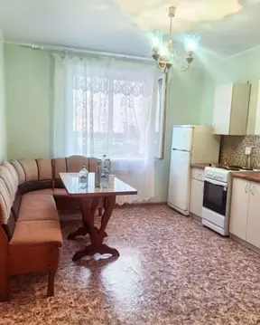 2-к кв. Татарстан, Казань ул. Мустая Карима, 7/10 (65.0 м)