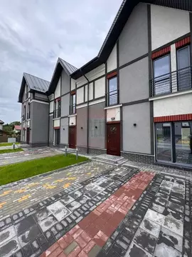 Таунхаус в Калининградская область, Пионерский Октябрьская ул., 10А ...