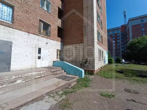 Помещение свободного назначения в Омская область, Омск ул. Дмитриева, ...