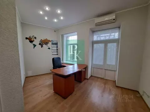 Офис в Севастополь ул. Ленина, 13 (17 м)