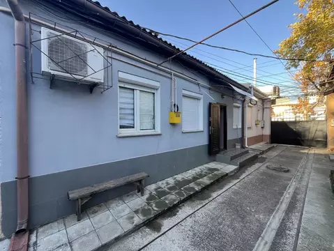 Помещение свободного назначения в Крым, Симферополь ул. ...